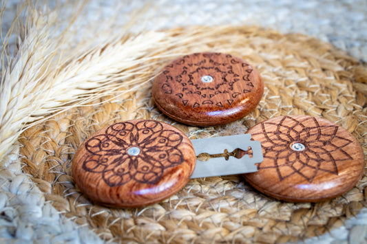 UFO Bread Lame with Leather or Felt Case – Artisan Scoring Tool