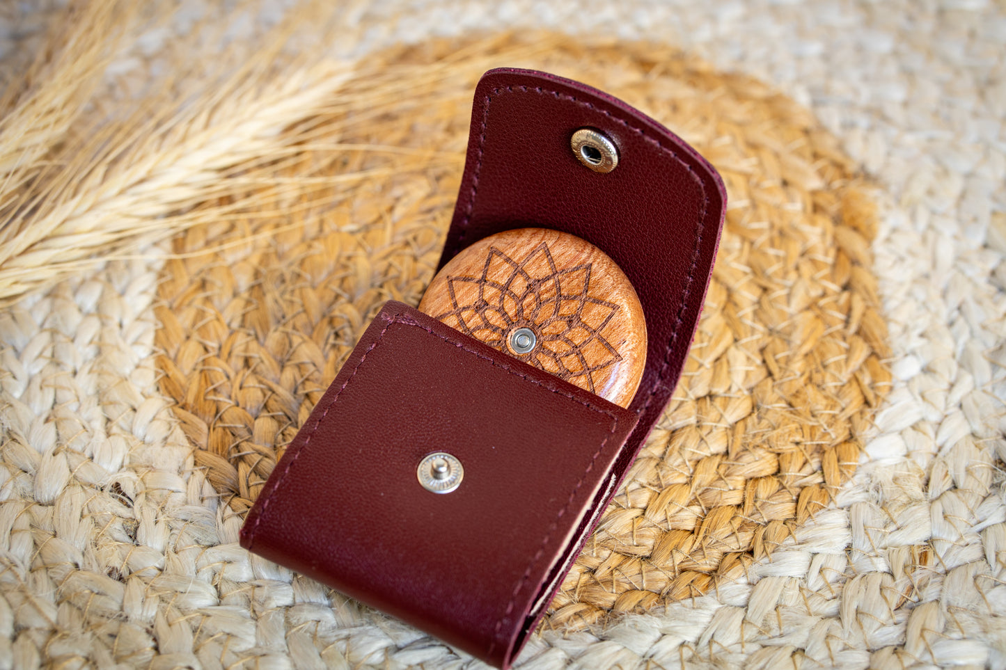 UFO Bread Lame with Leather or Felt Case – Artisan Scoring Tool
